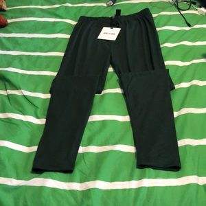 NWT. Green A&D leggings